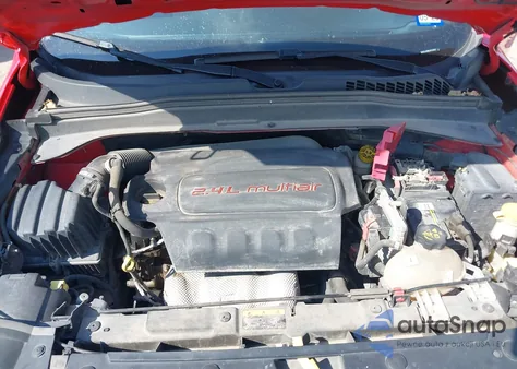 2018 Jeep Renegade Latitude Fwd из США, поврежденный, VIN ZACCJABB2JPJ34337